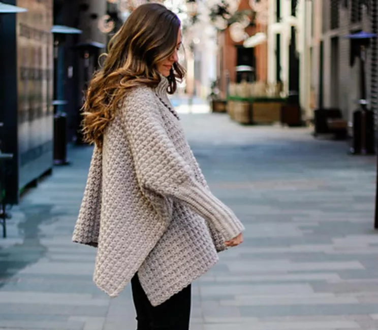 free crochet poncho with sleeves